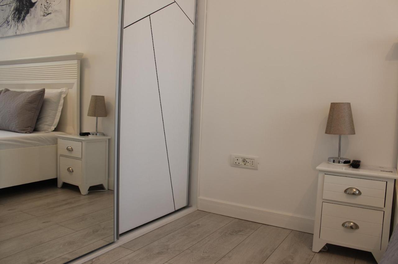 Luxury City Center Apartment - Romana Bucarest Exterior foto