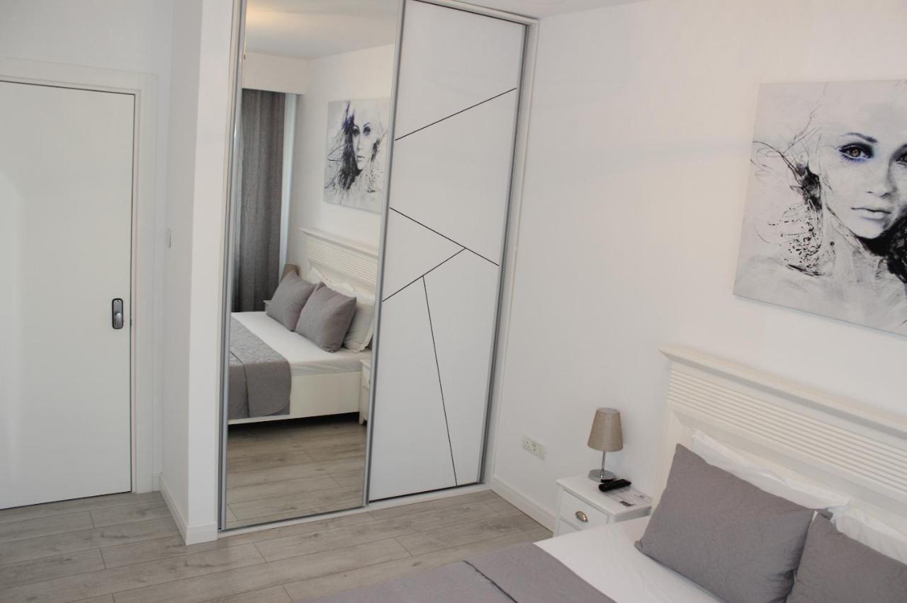 Luxury City Center Apartment - Romana Bucarest Exterior foto