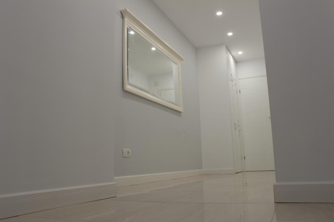 Luxury City Center Apartment - Romana Bucarest Exterior foto